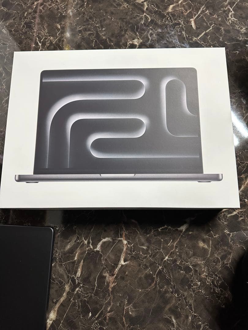 イーガーコーテル　Apple MacBook Pro 14インチ M3