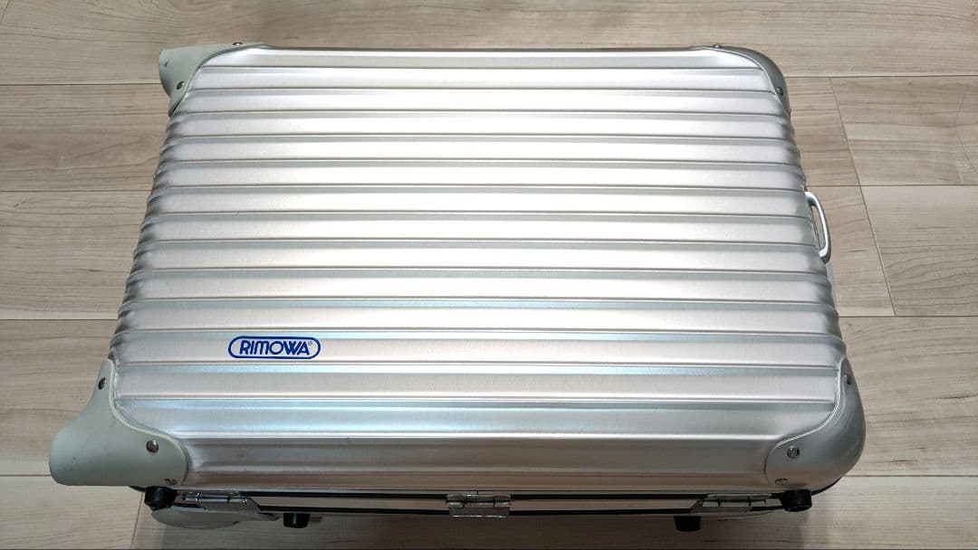 S*0様 RIMOWA リモワ シルバーインテグラル 35L 2輪