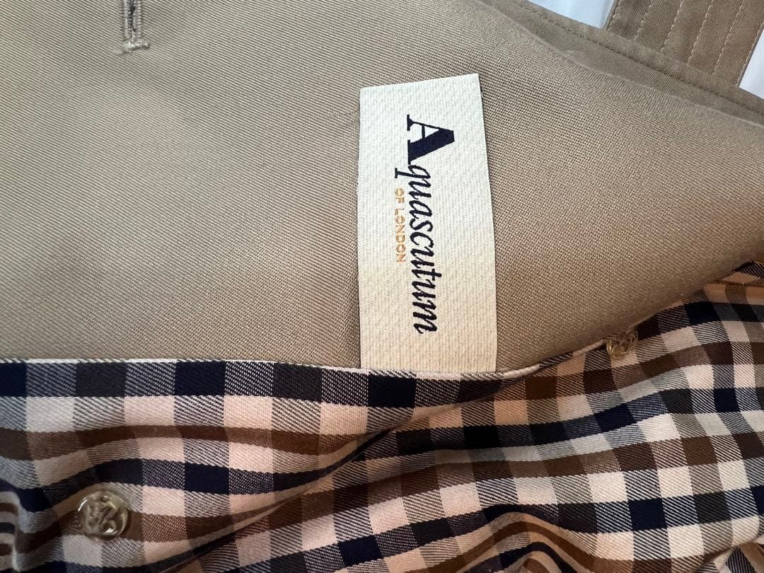 アクアスキュータム Aquasautum ダブルブレスト トレンチコート