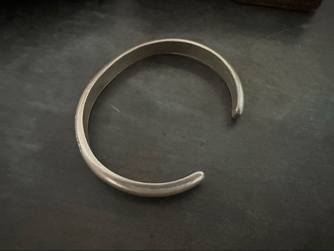 希少　重厚　ヴィンテージ　バングル　シルバー　アンティーク　アメリカ　ユーロ