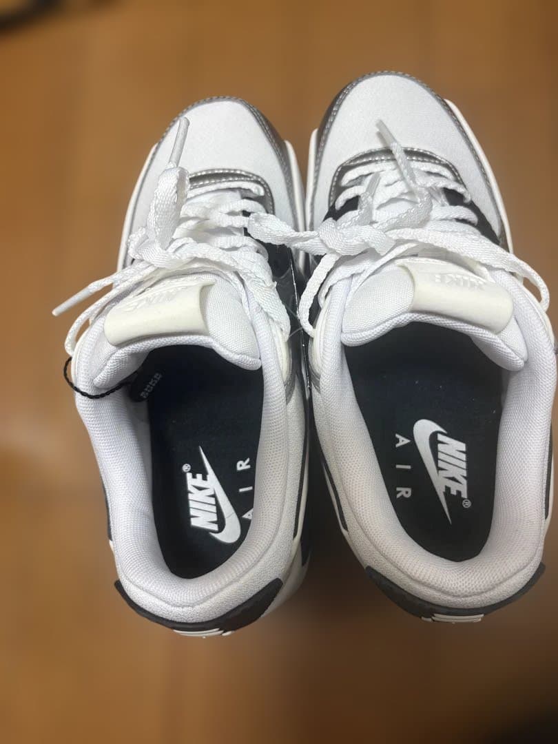 NIKE エアマックス90 lv8 IB0170-100