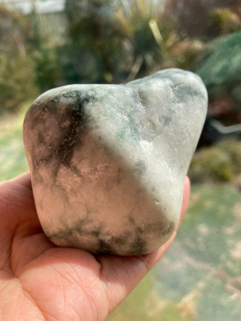 糸魚川翡翠　2個セット　ひすい　原石　圧砕