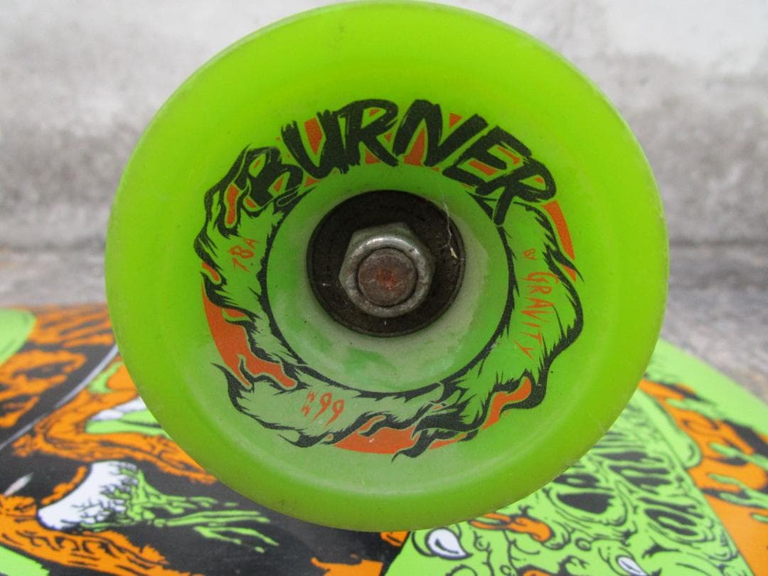 GRAVITY グラヴィティー　スケートボード　スラスター3　サーフイン陸トレ