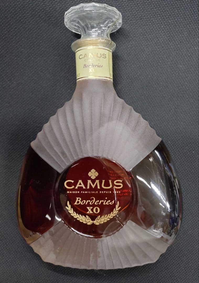 ウイスキー CAMUS Borderies XO 700ml 40%