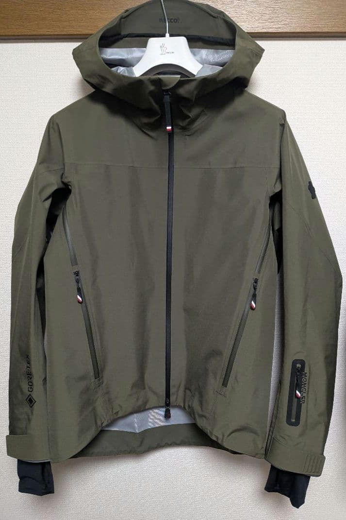 モンクレール　グルノーブル　マウンテンパーカー