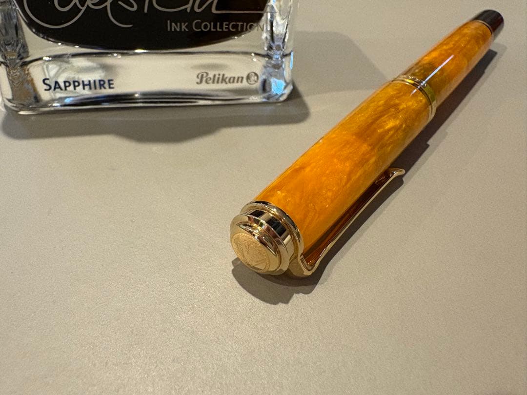 Pelikan m600 ヴァイブランドオレンジ 限定生産　文字幅F インク付き