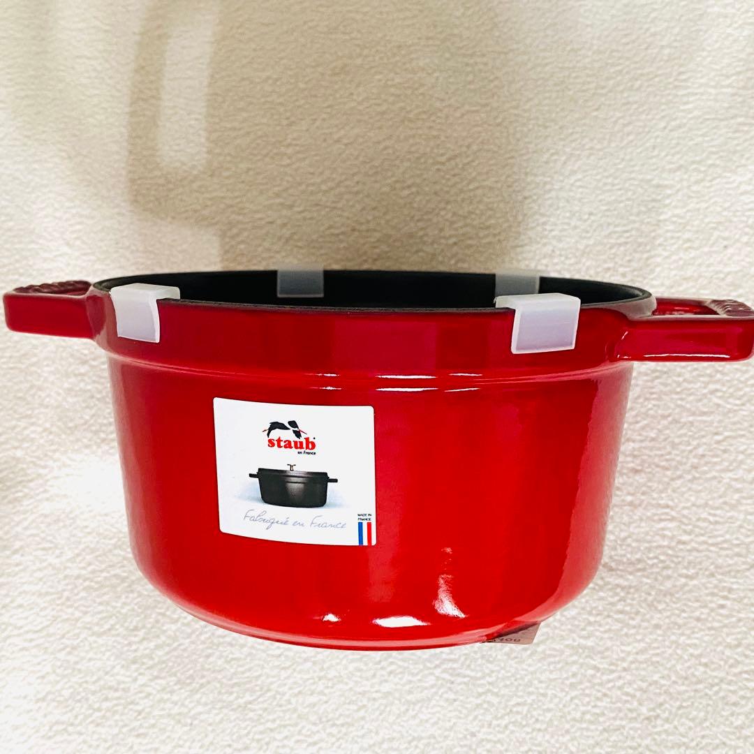 えむこstaubストウブ ココット ラウンド チェリー　14cm