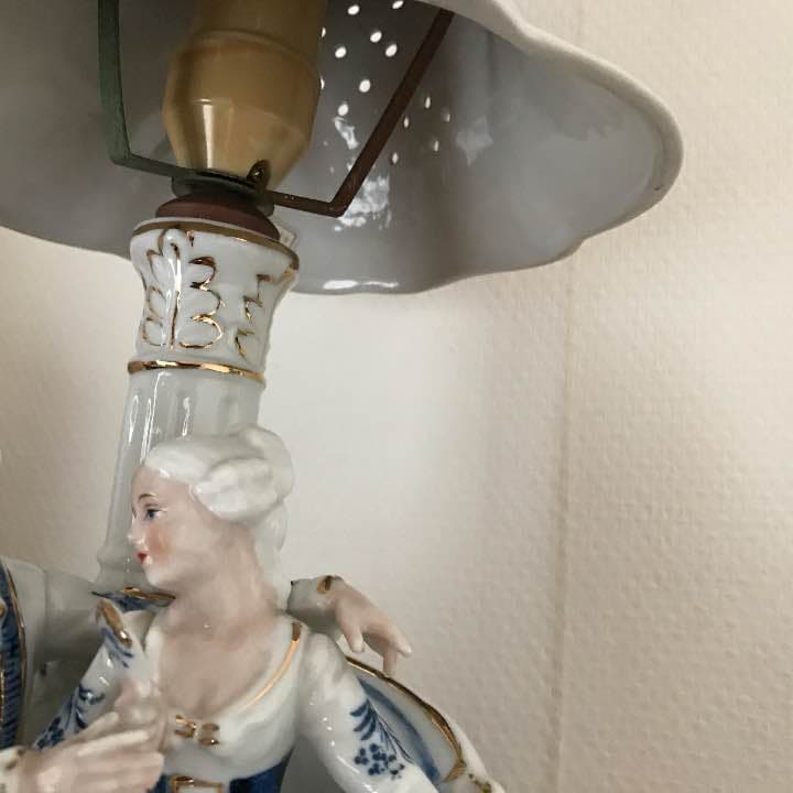 デスクランプ