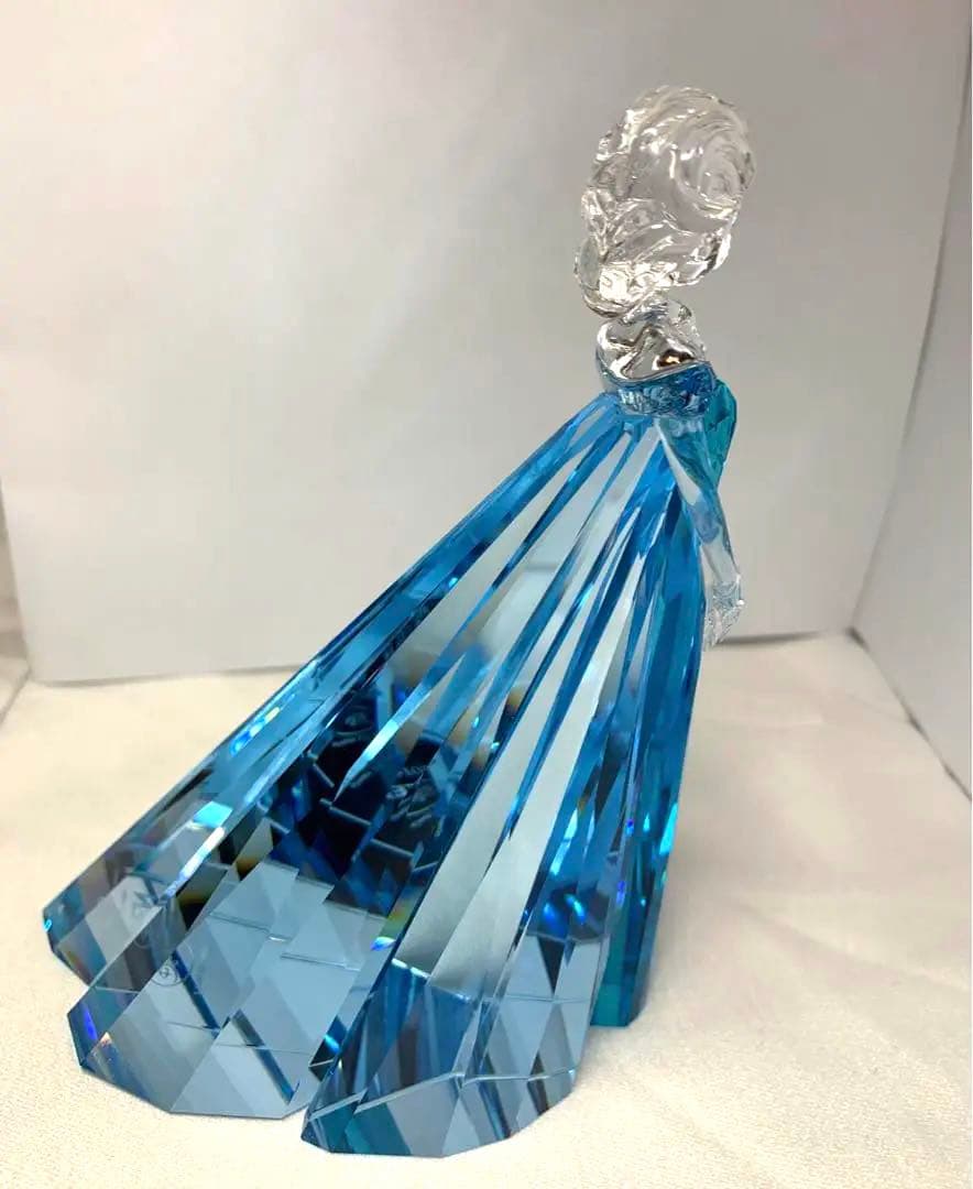 【希少】スワロフスキー エルサ 2016年度限定生産品　本体のみ（箱無し）