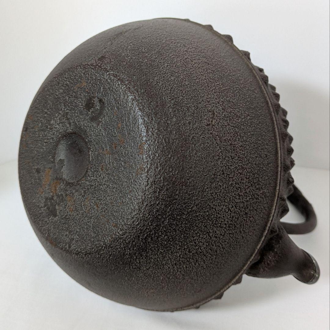 大霰あられ　鉄瓶　高橋敬典作 人間国宝　伝統工芸品　南部鉄器　　飾り蓋持ち手飾り