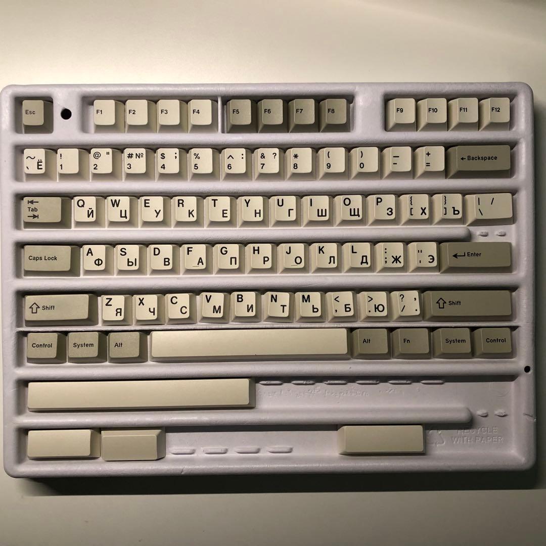 キーボード GMK Cyrillic Beige Base