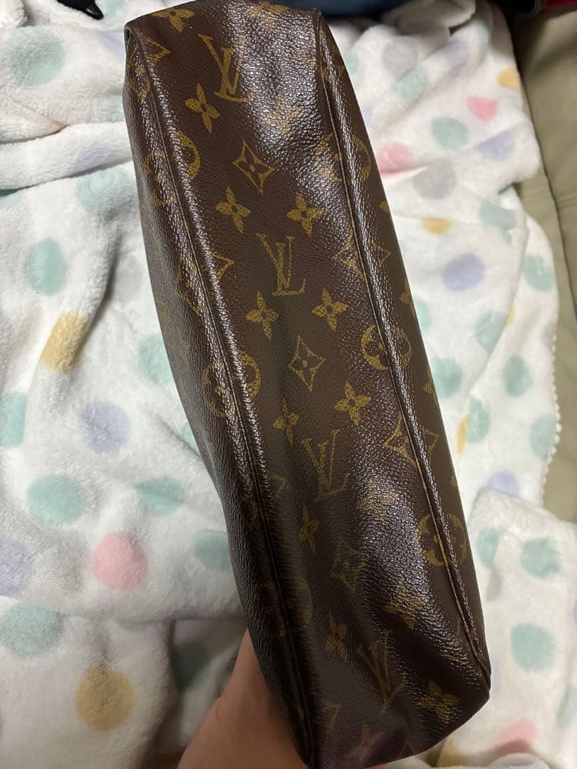 Louis Vuitton ブラウンレザーポーチ