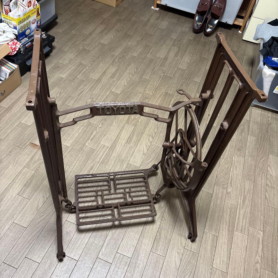 シ*ン様 トヨタ　レア　足踏みミシン　レトロ　アンティーク　引取り大歓迎　メルカ