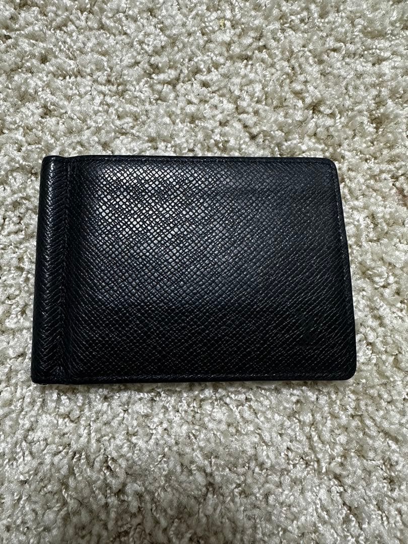 LOUIS VUITTON ルイヴィトン　タイガ　二つ折り財布　黒