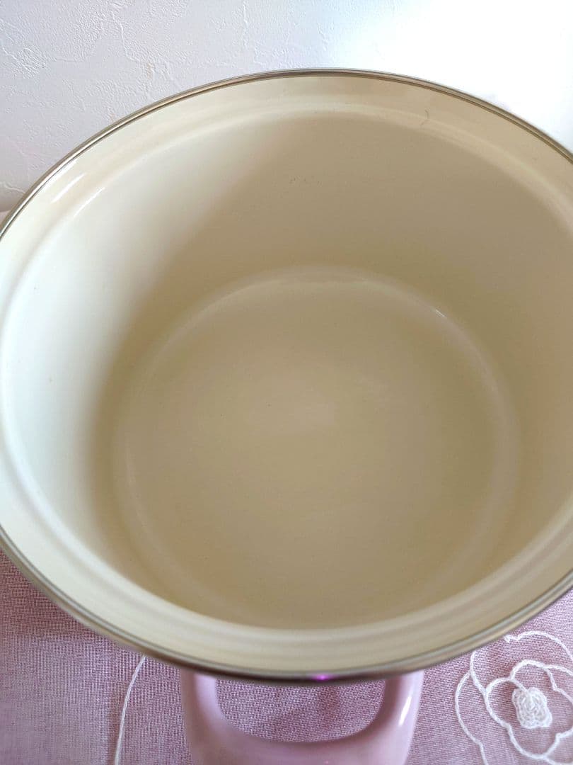 ル・クルーゼ(Le Creuset) キャセロール 20cm シェルピンク