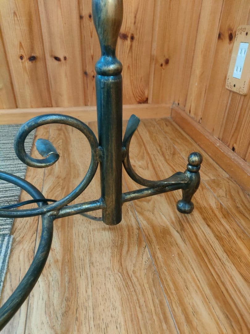 希少　アンティークフロアライト　アイアンガラステーブル　レトロ　ローズ装飾