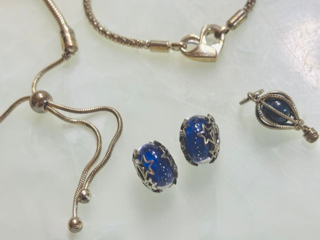 Pandora ブレスレット2つ　チャーム3つ