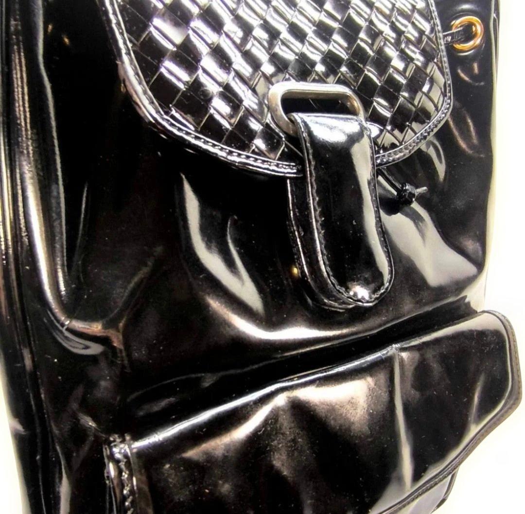 BOTTEGA VENETA イントレチャート リュック 黒 ボッデガヴェネタ