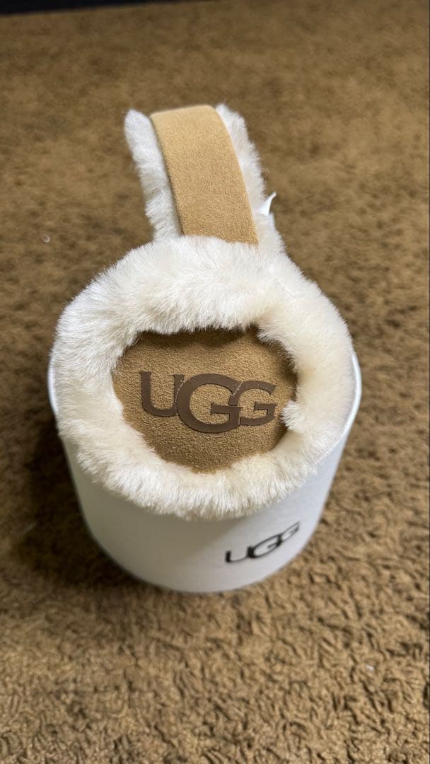 UGG イヤーマフ ホワイト 正規品 新品タグ付 箱付き