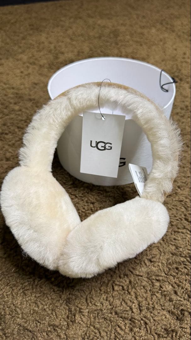 UGG イヤーマフ ホワイト 正規品 新品タグ付 箱付き