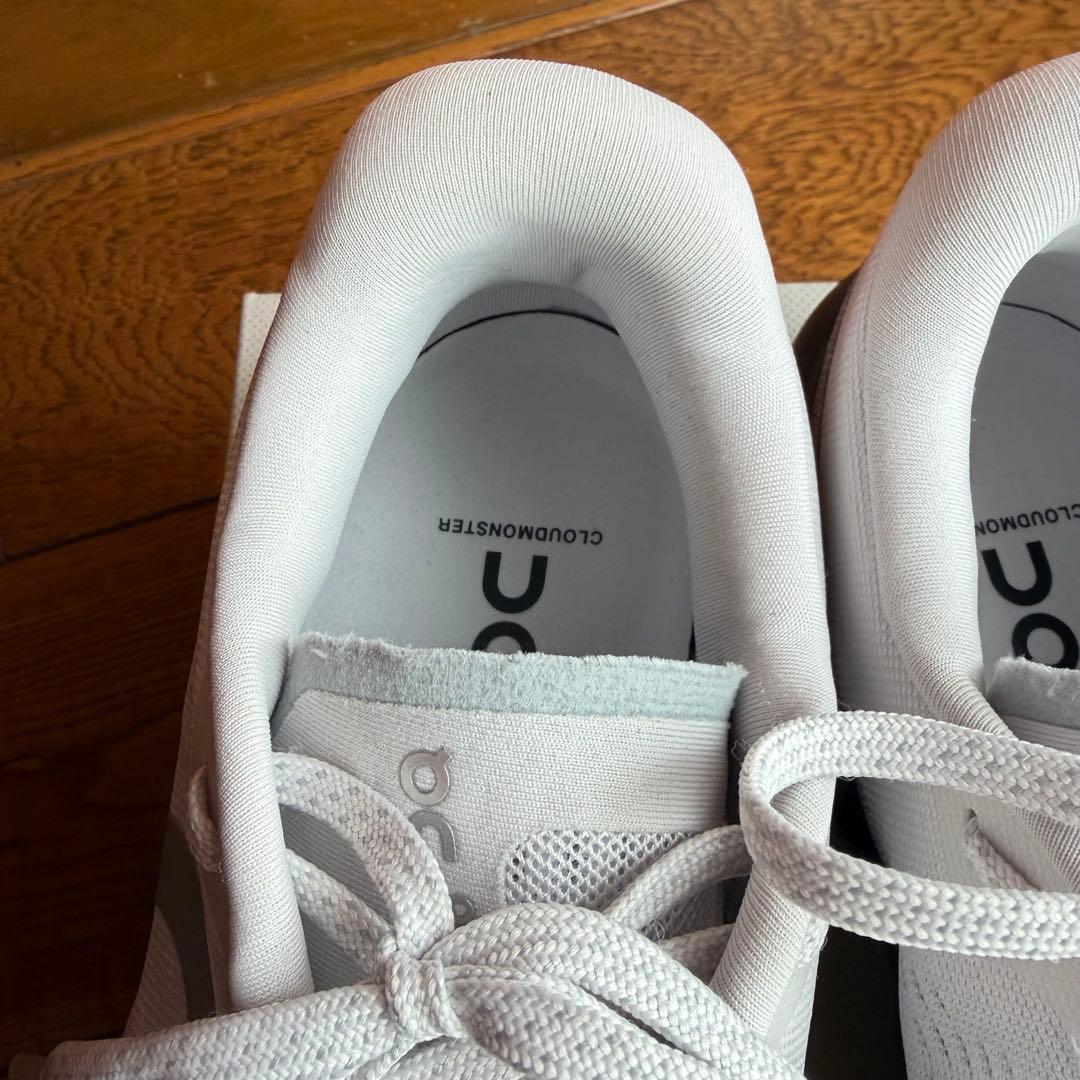 【on】 オン クラウドモンスター 2 サイズ:24.5cm