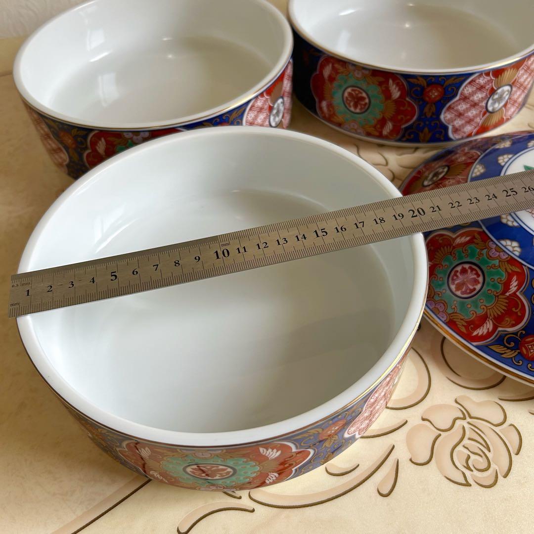 有田焼　西山窯　金彩古伊万里　三段重　蓋付き重ね鉢　お正月　おせち　色絵　重箱