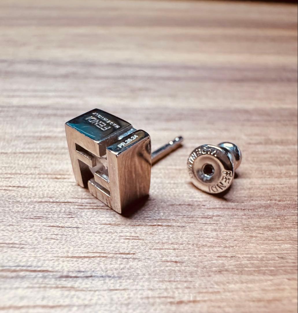 FENDI FFピアス 片耳用