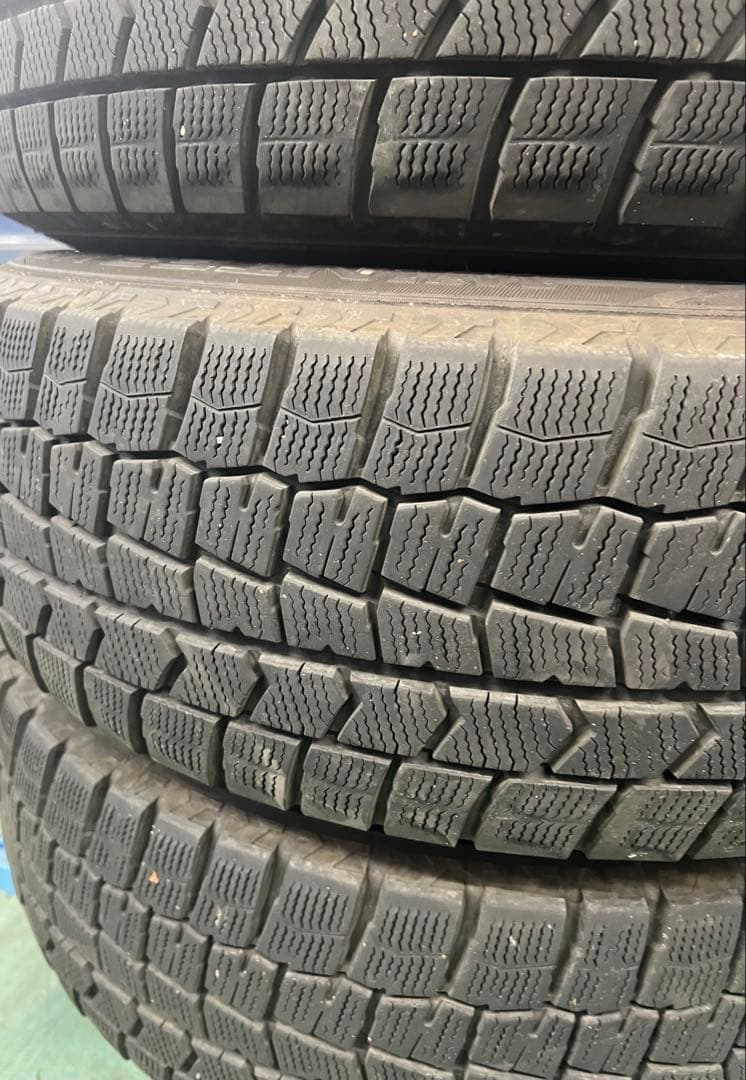 ダンロップ 225/60R17 17インチホイールスタッドレスタイヤセット4本