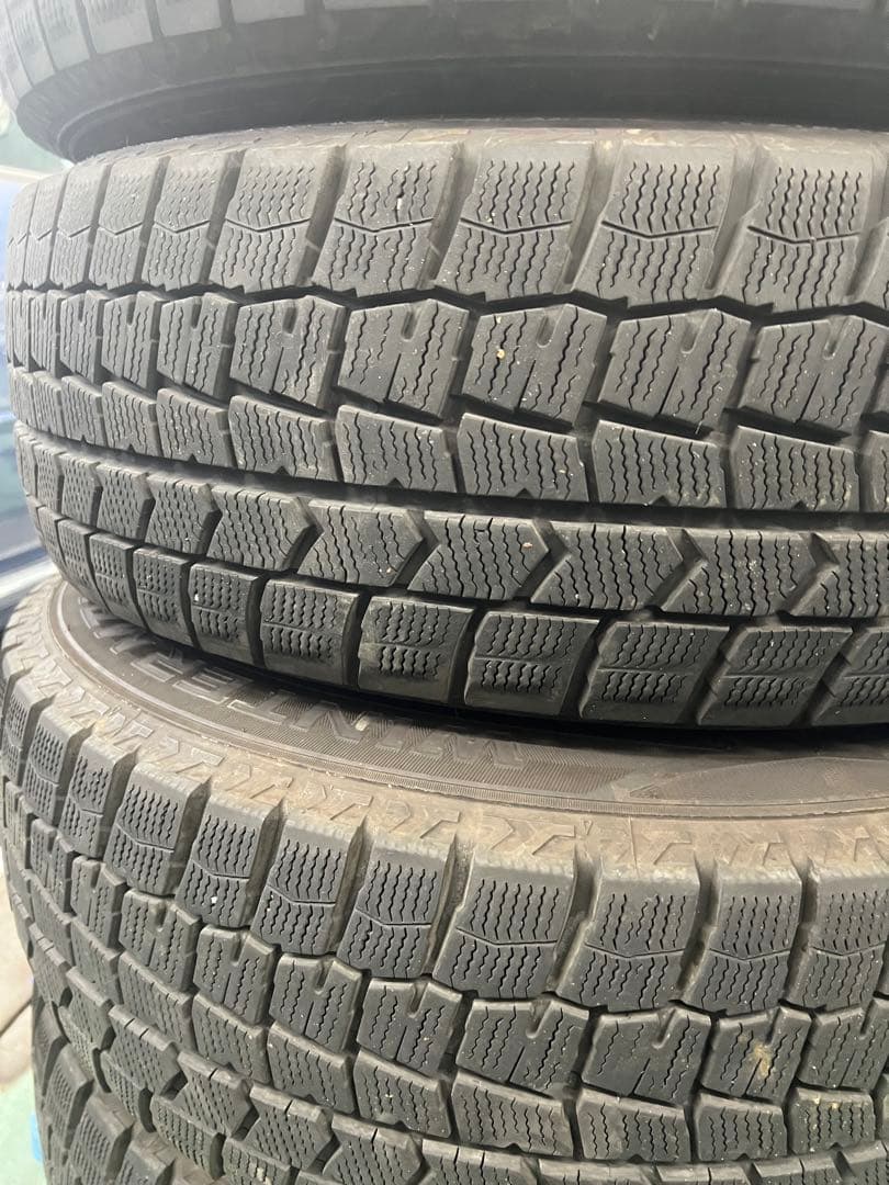 ダンロップ 225/60R17 17インチホイールスタッドレスタイヤセット4本