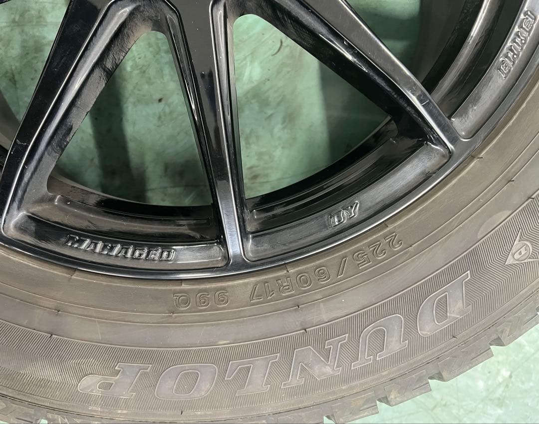 ダンロップ 225/60R17 17インチホイールスタッドレスタイヤセット4本