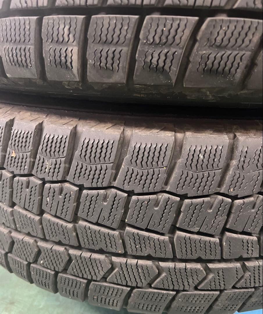 ダンロップ 225/60R17 17インチホイールスタッドレスタイヤセット4本