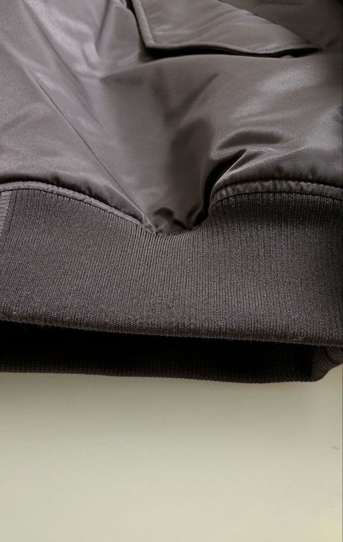 ダウンオーバーサイズリブブルゾン ＋j ユニクロ Lサイズ