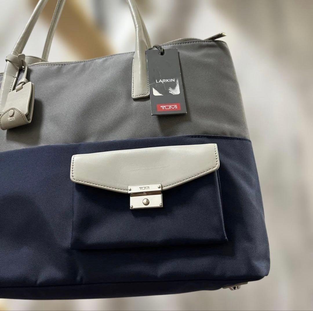 [hitomiさん専用]TUMI LARKINトートバッグ　新品未使用