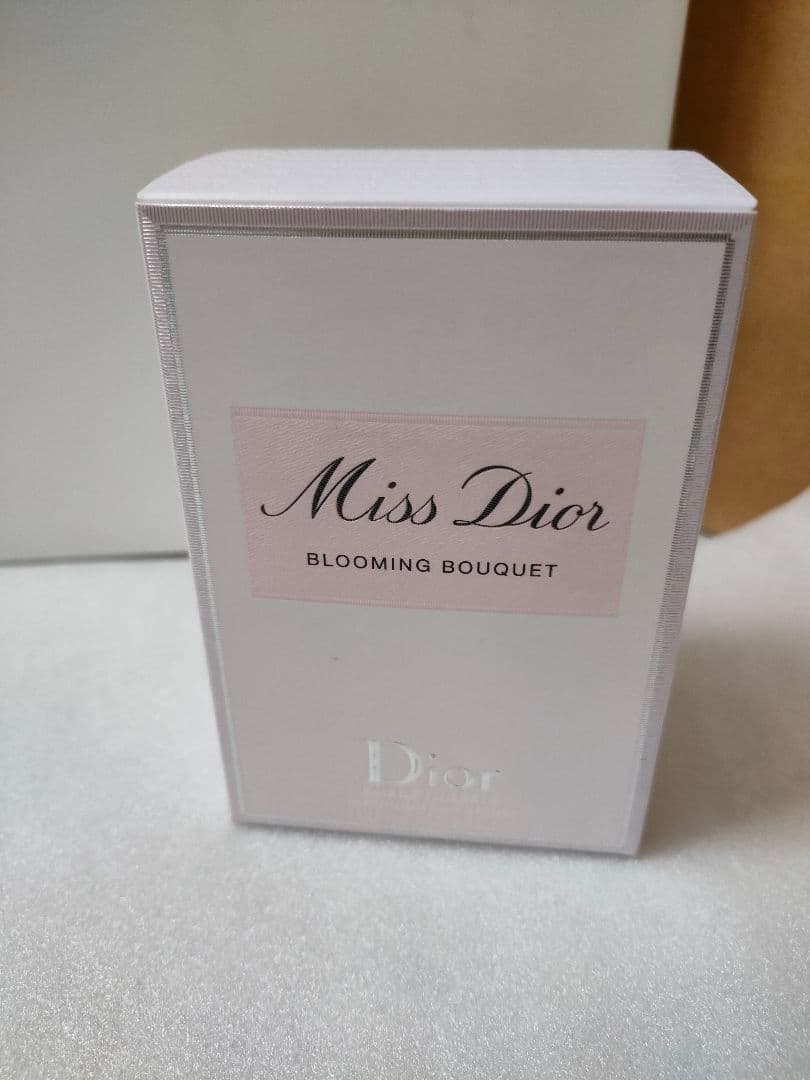 ミスディオール　ブルーミングブーケ　オードゥトワレ　100ml 香水