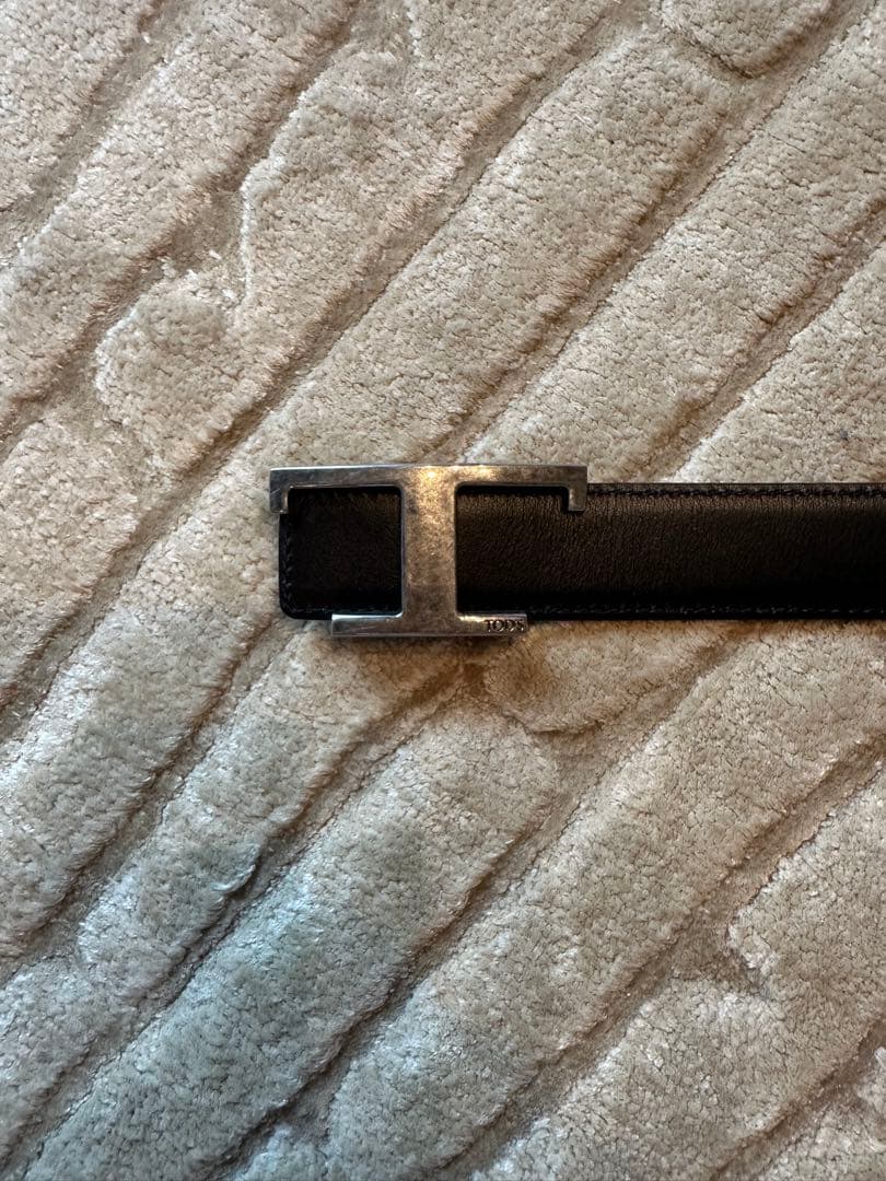 トッズ　TOD’S. T タイムレス レザー リバーシブル ベルト　サイズ85