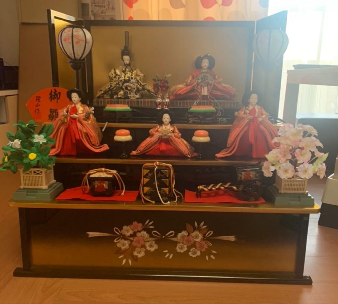 雛人形　三段飾り