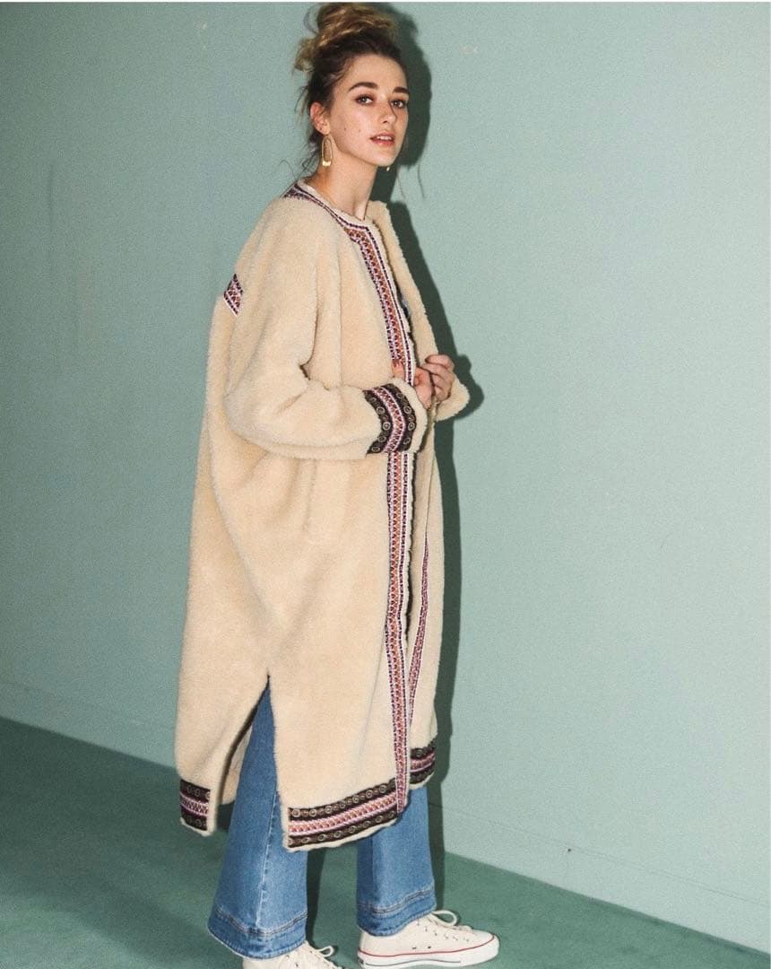 ボアフリースコート