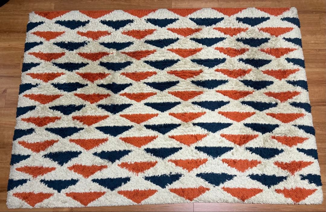 トリゴンラグ 200cm×140cm