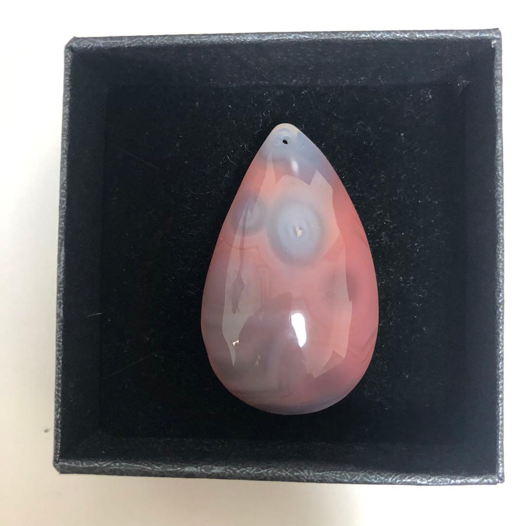 縁結び 女陰 ヌードメノウ 生命の源 女性器 趣味 天然石 瑪瑙 彫り物 B10