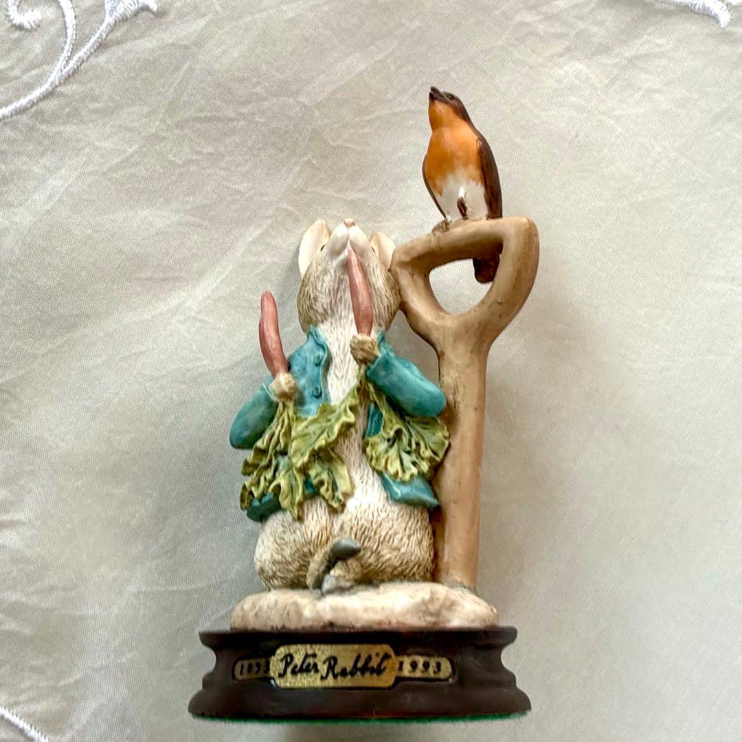 ピーターラビット　◆希少【Peter Rabbit with Radishes】