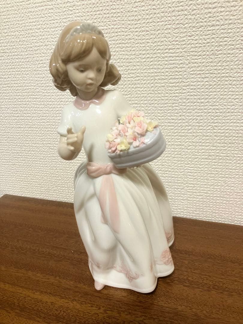 さち　リヤドロ　特別な人のために　6915