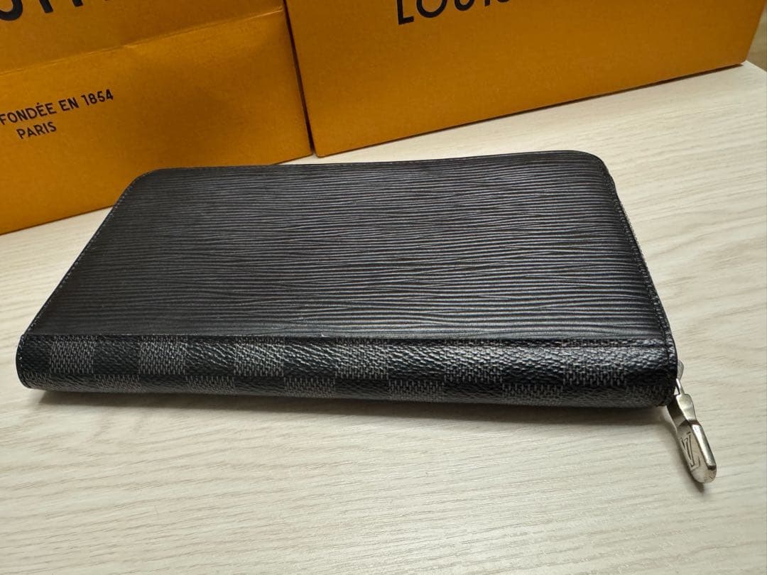 美品 LOUIS VUITTON ジッピー・オーガナイザー 長財布 エピレザー
