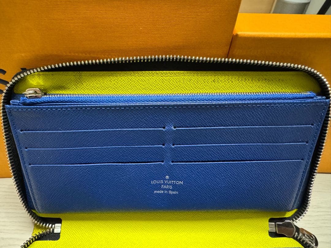 美品 LOUIS VUITTON ジッピー・オーガナイザー 長財布 エピレザー