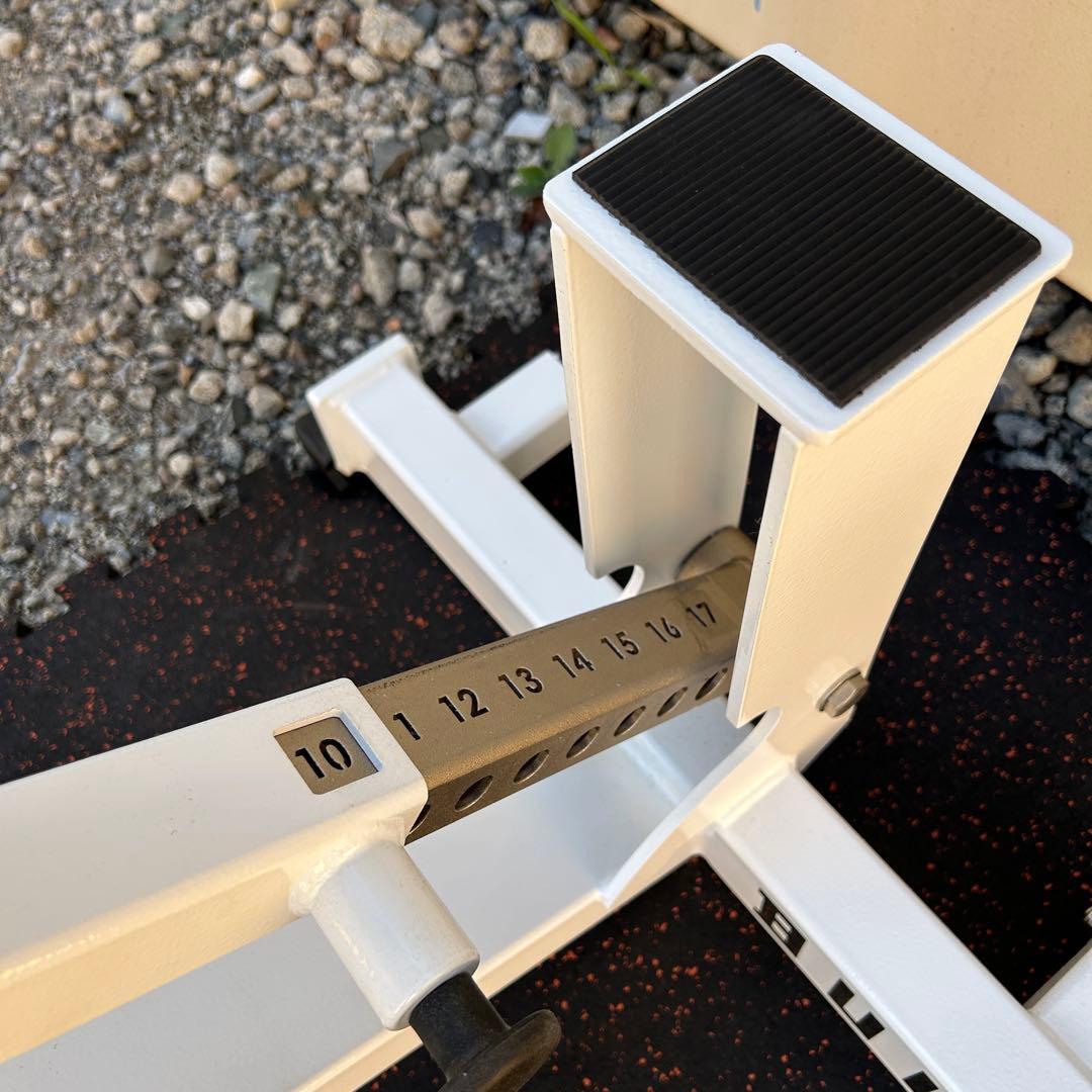 未使用 BULL アジャスタブルベンチ　MBC ONI ROGUE ELEIKO