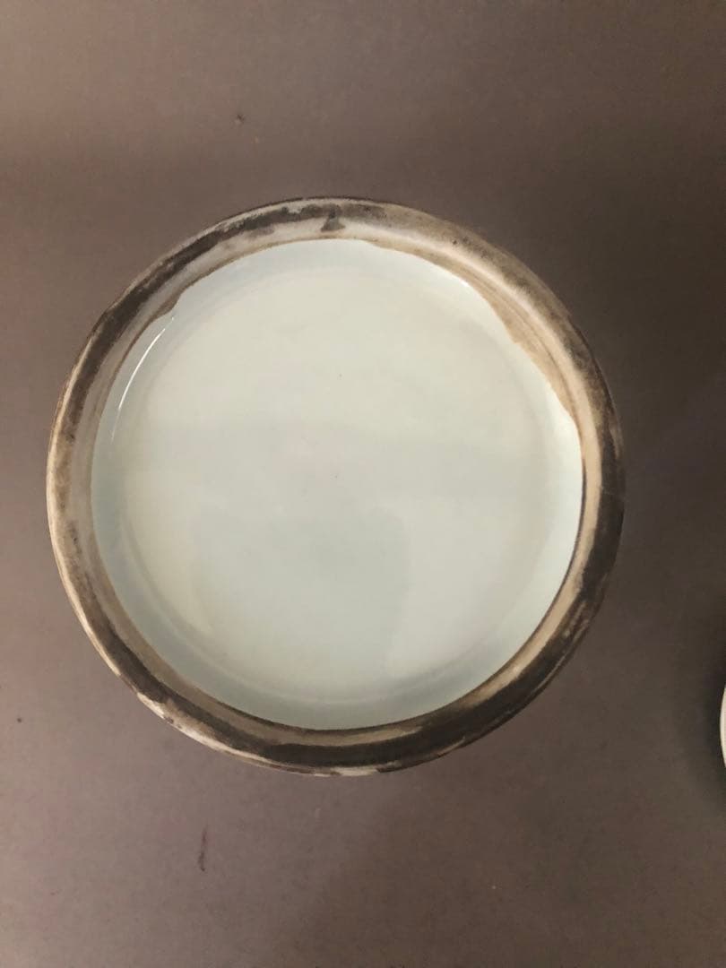 中国骨董　古美術　青花人物紋　蓋付壷