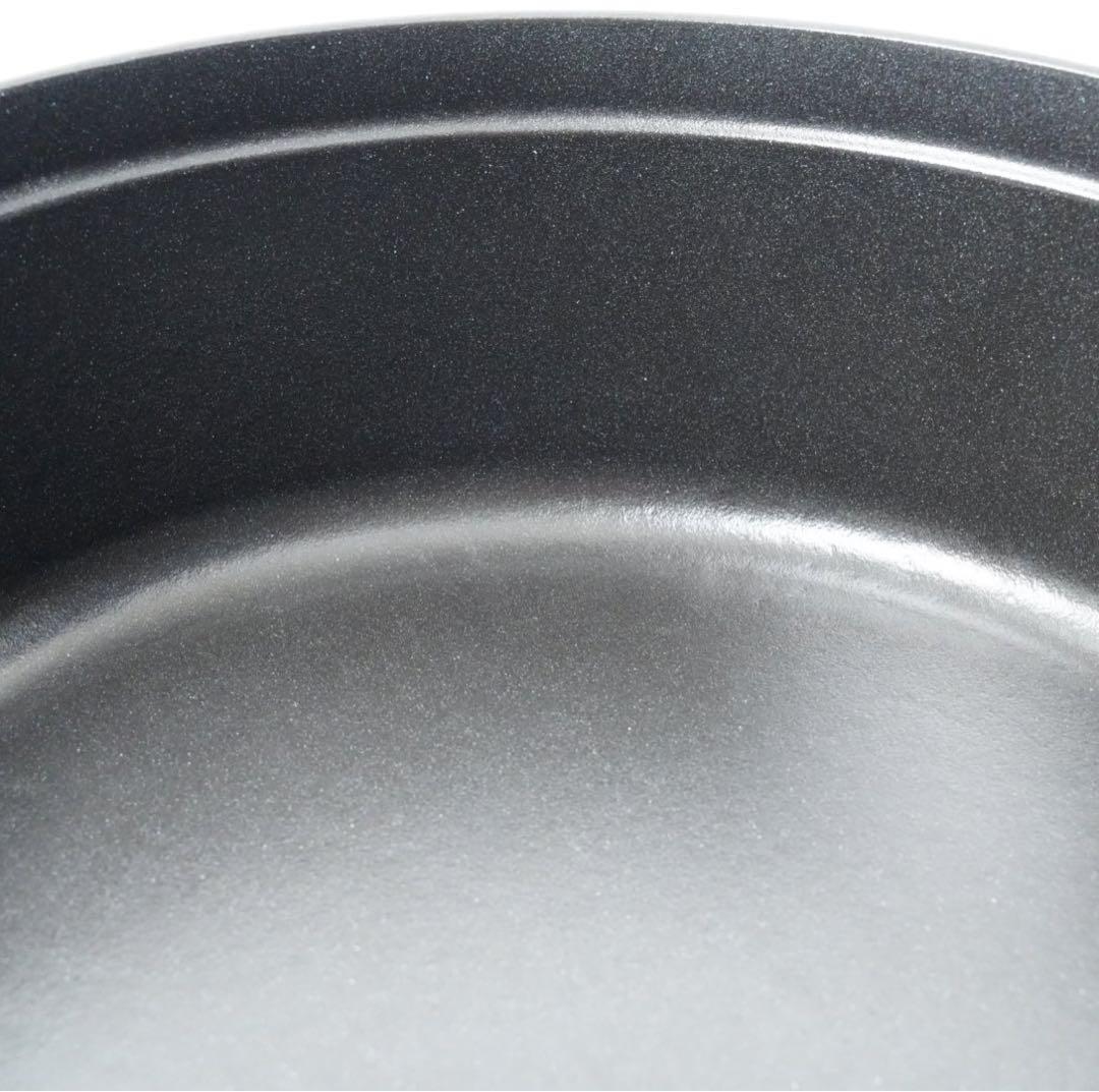 ストウブ staub ピコココット ラウンド シャロー　26cm ホワイト