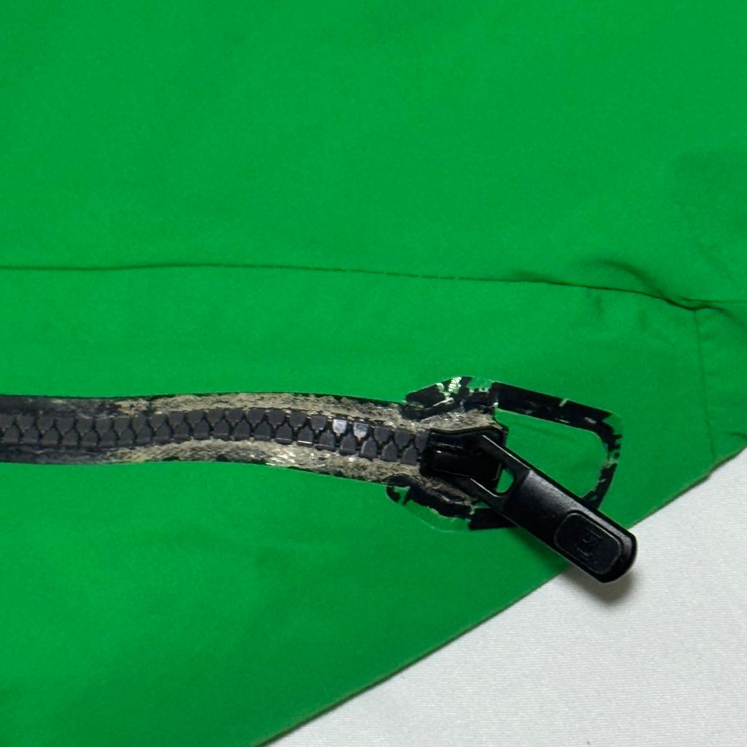 バートンＡＫ ゴアテックス スノーパンツ 緑 ＸＳ 防水透湿 高機能 立体裁断