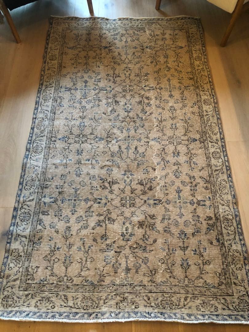 ヴィンテージラグ　くすみアプリコット　トルコ　ボタニカルフローラル　ウォッシュ