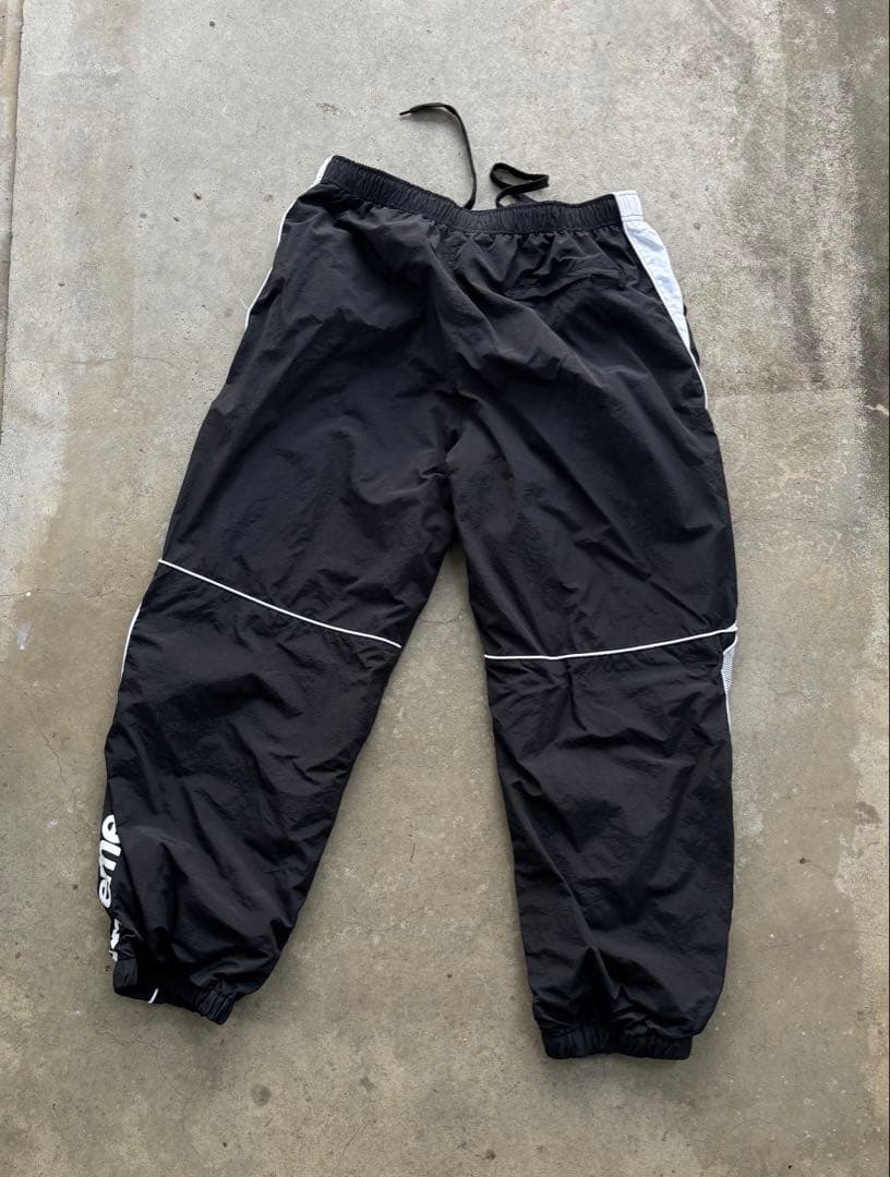 早い者勝ち Supreme × umbro トラックパンツ SS22