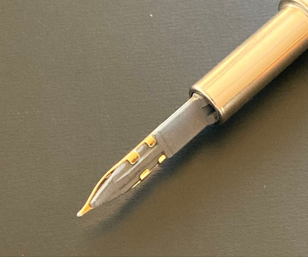 【2019年限定色】パイロット キャップレスデシモ　メタリックバイオレット F